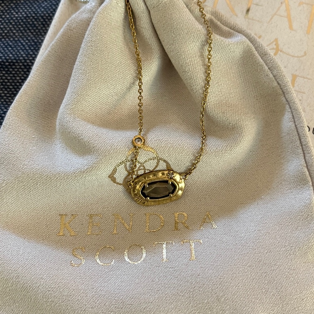 Kendra Scott Necklace